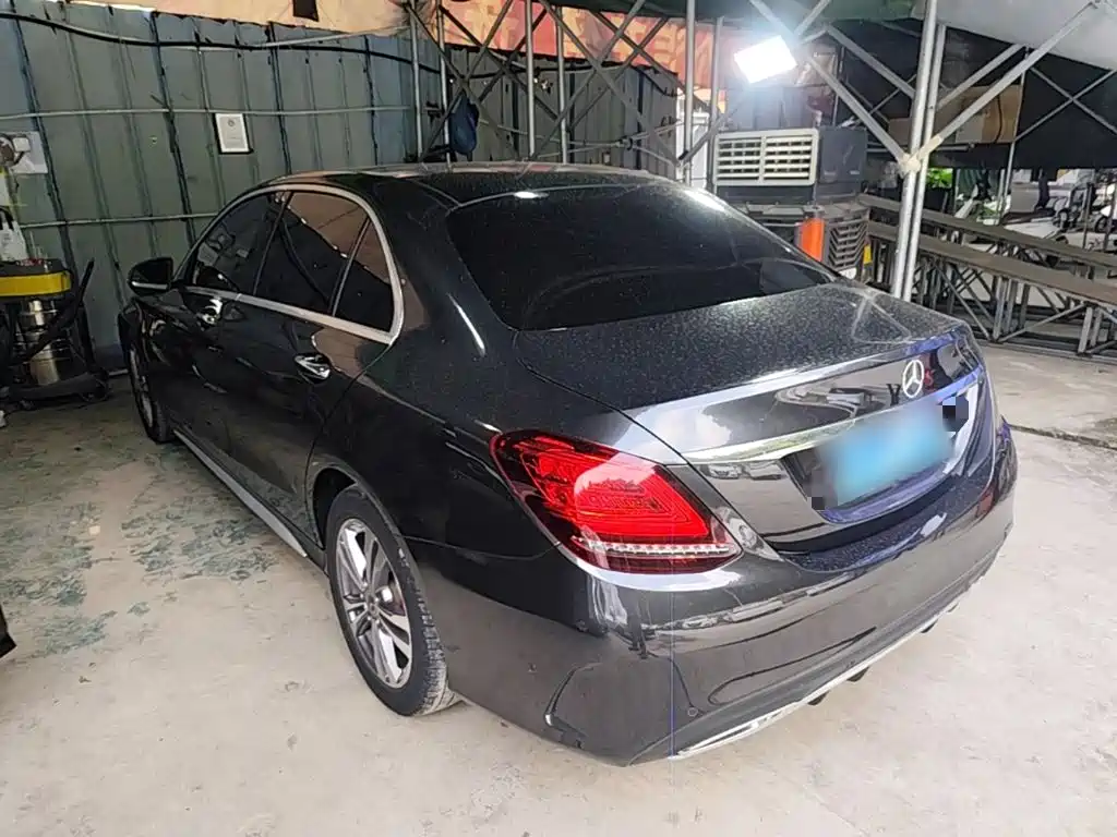 Mercedes-Benz C-Class — миниатюра 5
