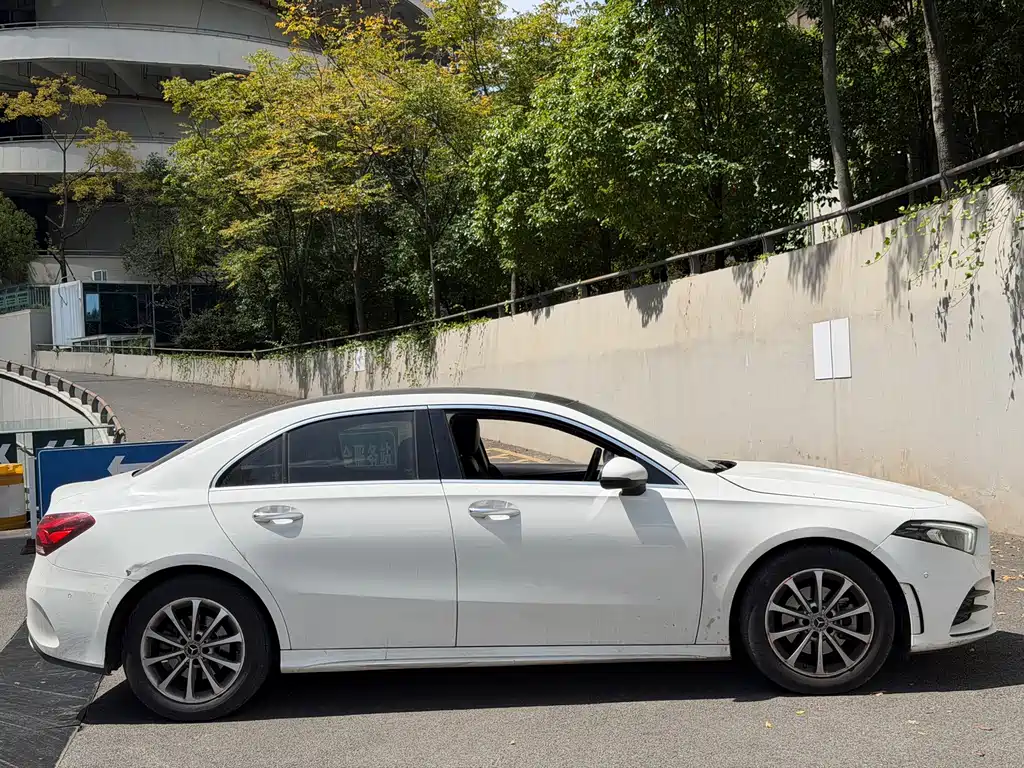 Mercedes-Benz A-Class — миниатюра 4