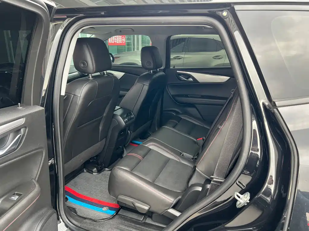 Chevrolet Blazer — миниатюра 6