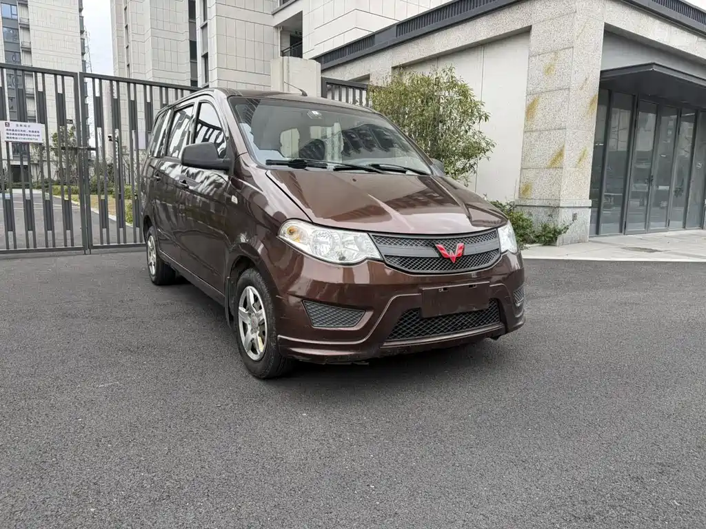 Wuling Hongguang — миниатюра 3