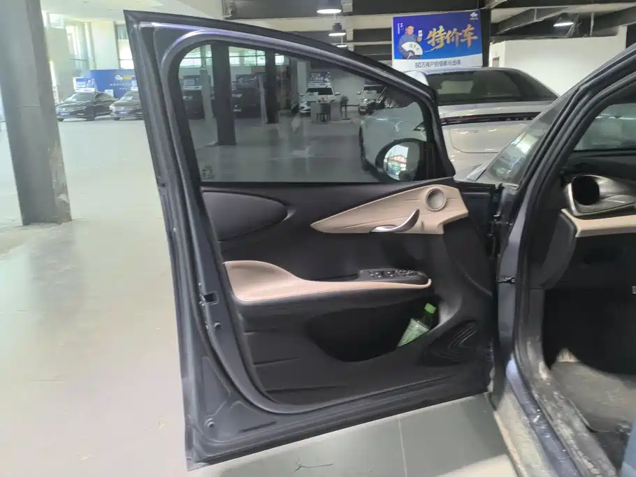 BYD Dolphin — миниатюра 7