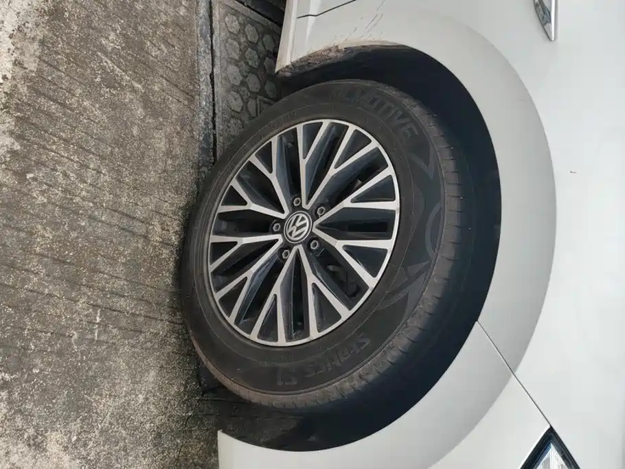 Volkswagen Sagitar — миниатюра 6
