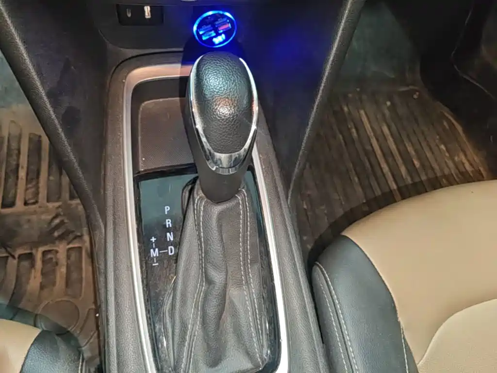 Chevrolet Monza — миниатюра 14
