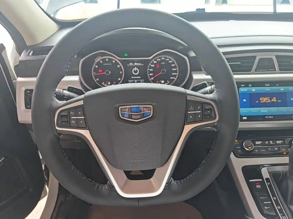 Geely Boyue — миниатюра 11