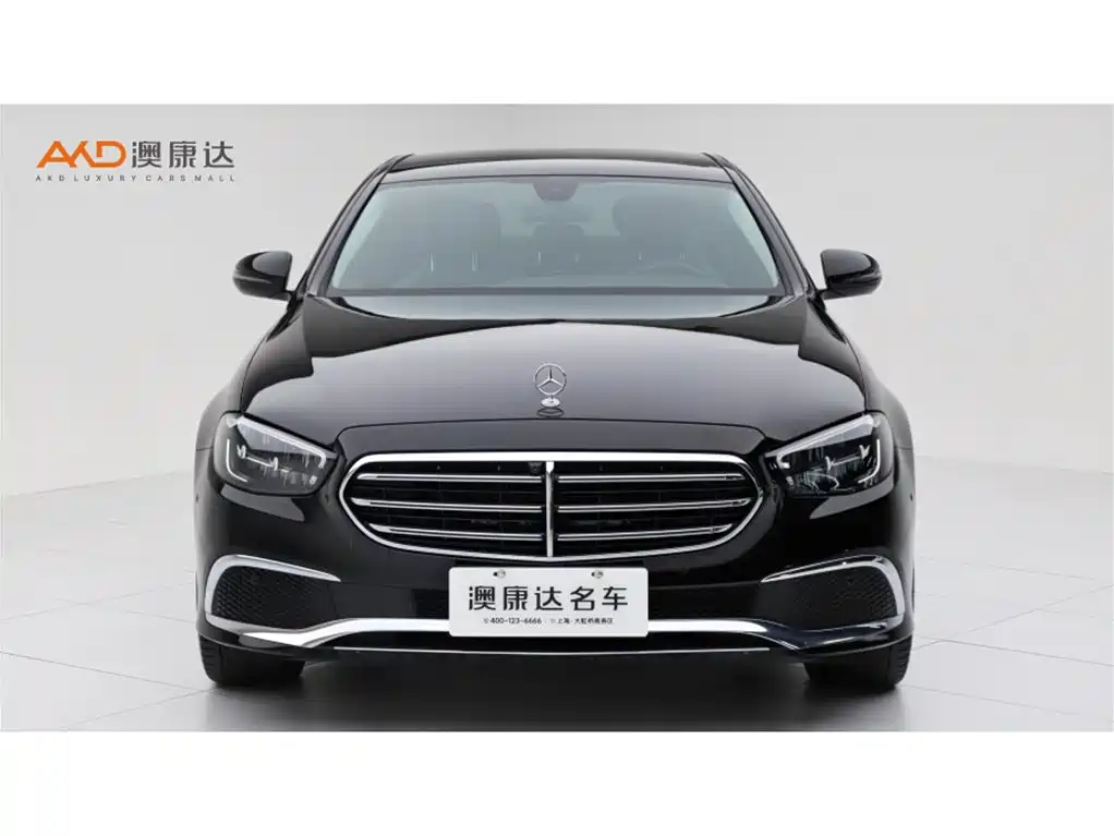 Mercedes-Benz E-Class — миниатюра 2