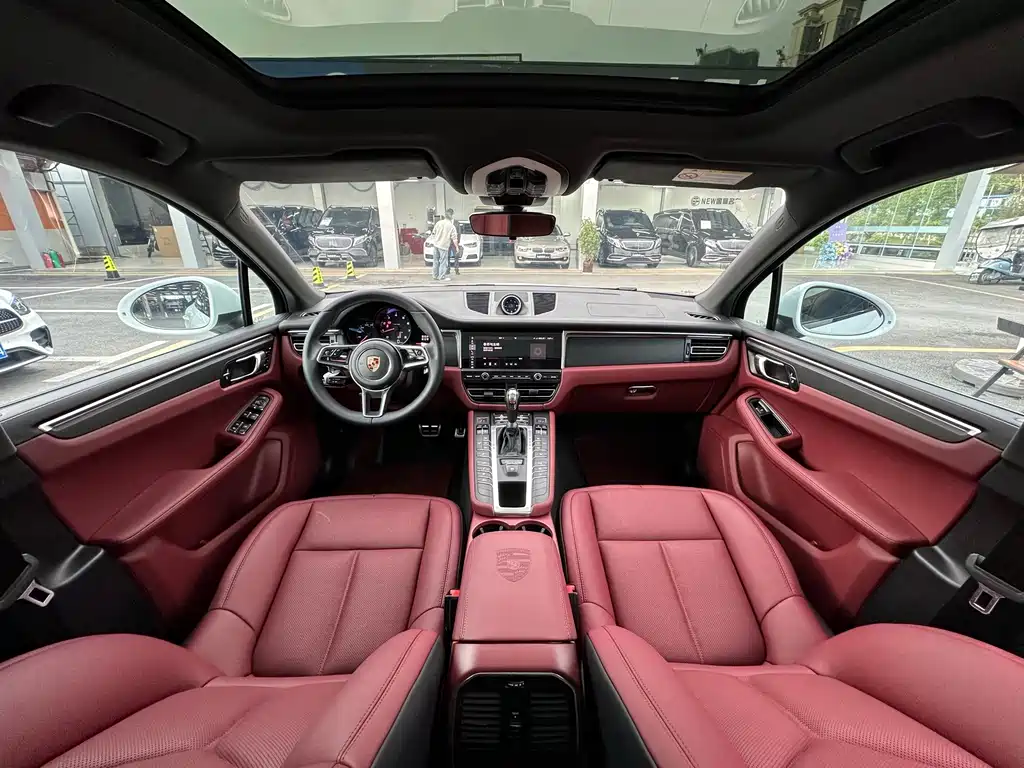 Porsche Macan — миниатюра 11