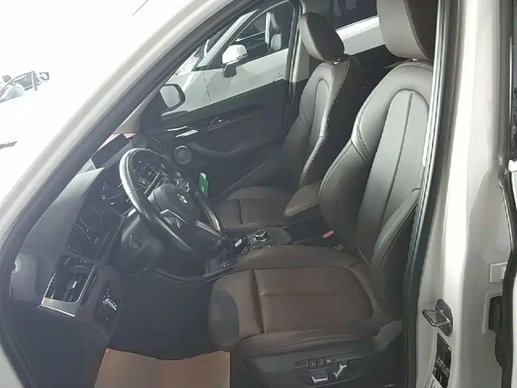 BMW X1 — миниатюра 15