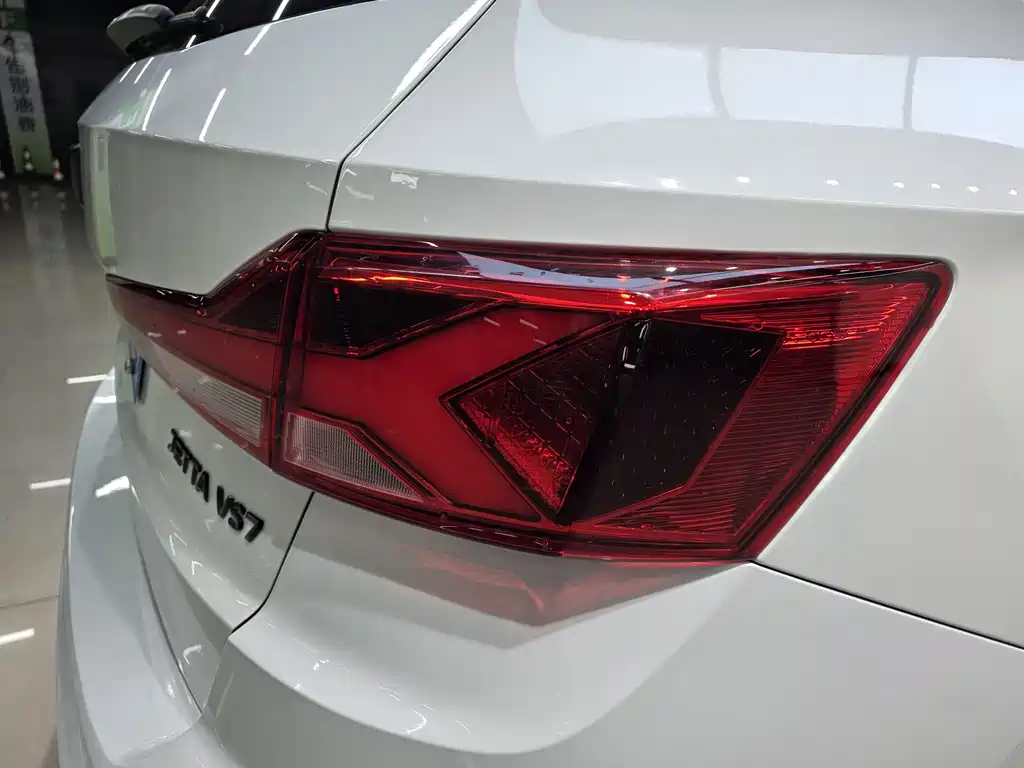 Jetta VS7 — миниатюра 10