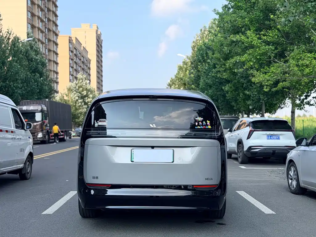 Li Auto Li MEGA — миниатюра 11