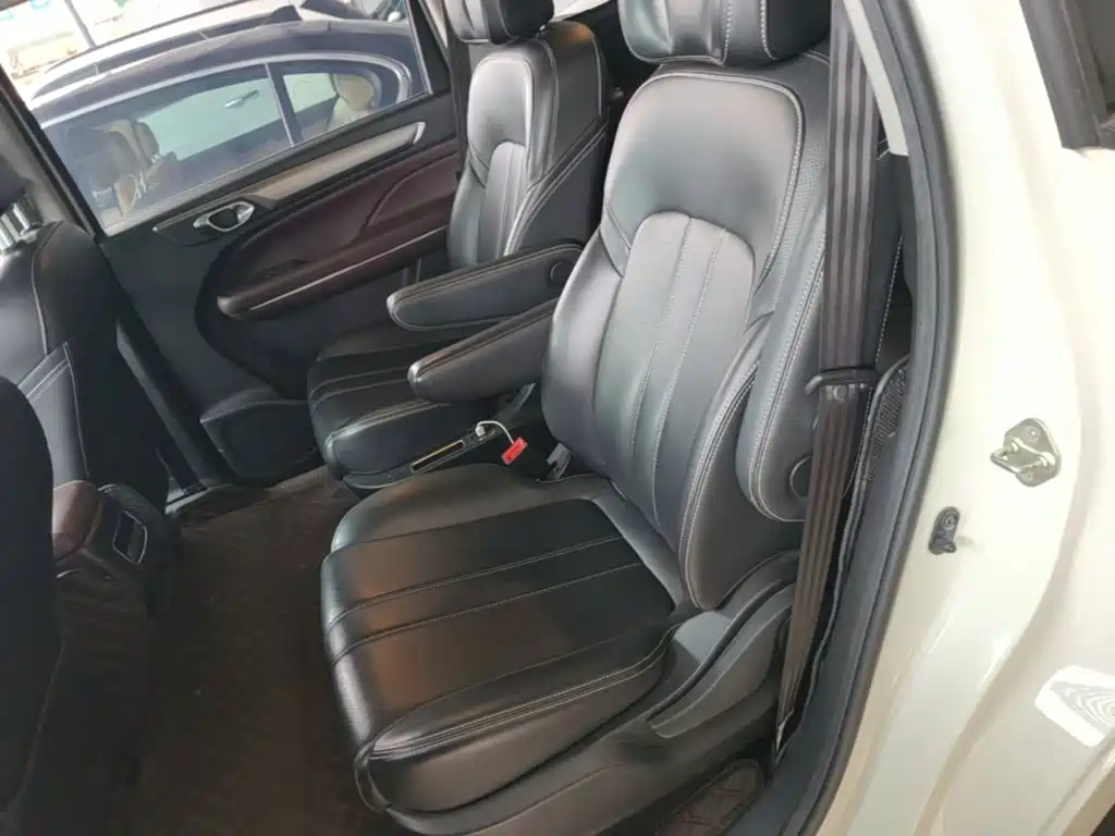 GAC Motor Trumpchi M6 — миниатюра 17