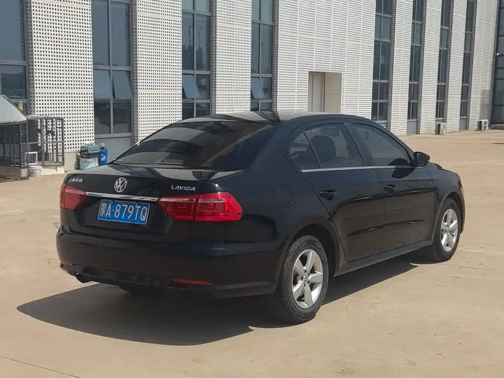 Volkswagen Lavida — миниатюра 4