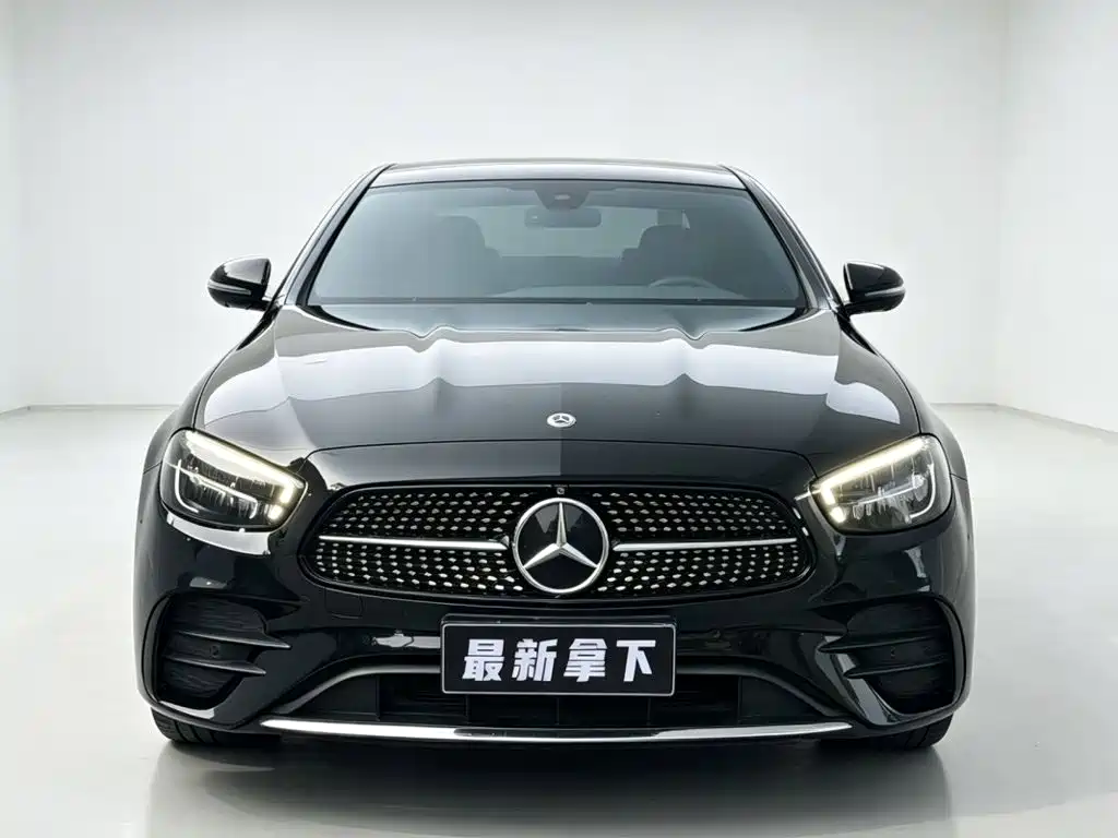 Mercedes-Benz E-Class — миниатюра 2