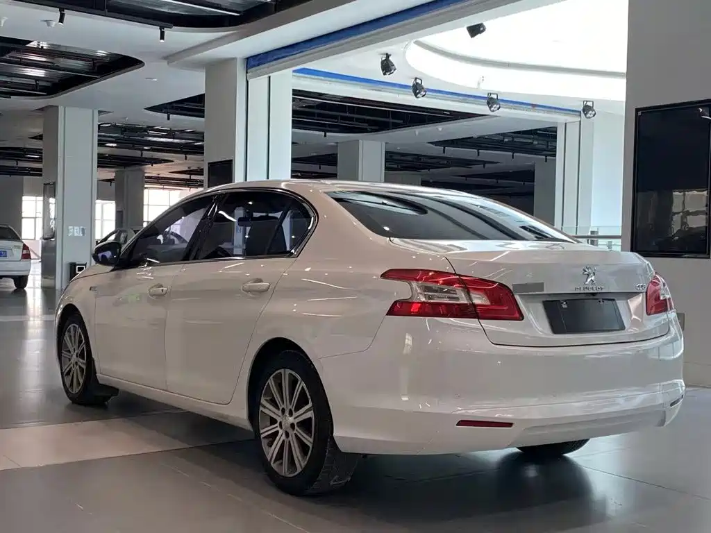 Peugeot 408 — миниатюра 6