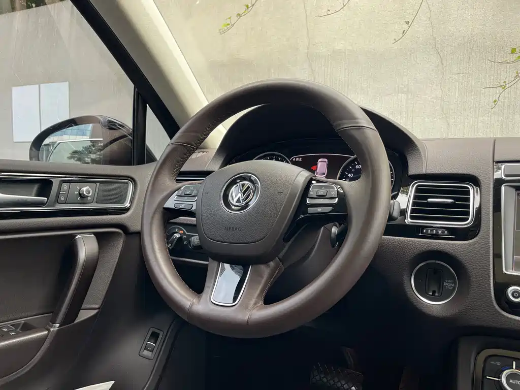 Volkswagen Touareg — миниатюра 9