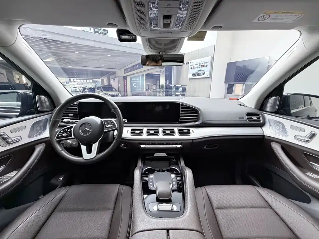 Mercedes-Benz GLE (Import) — миниатюра 10