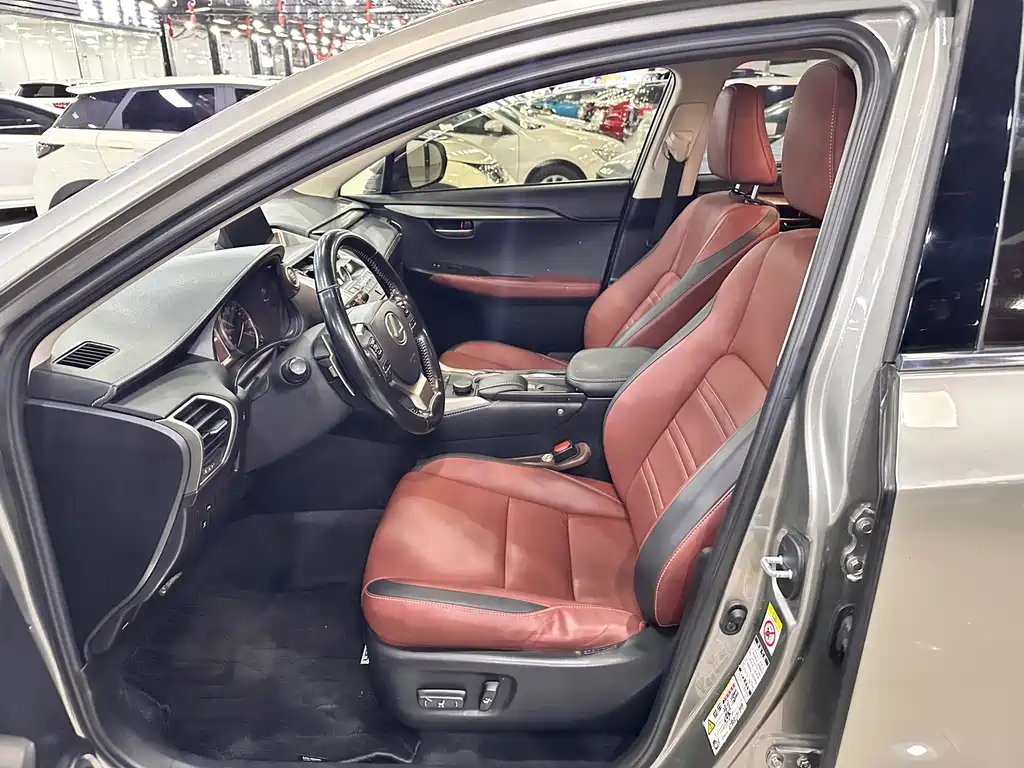 Lexus NX 2015 200t