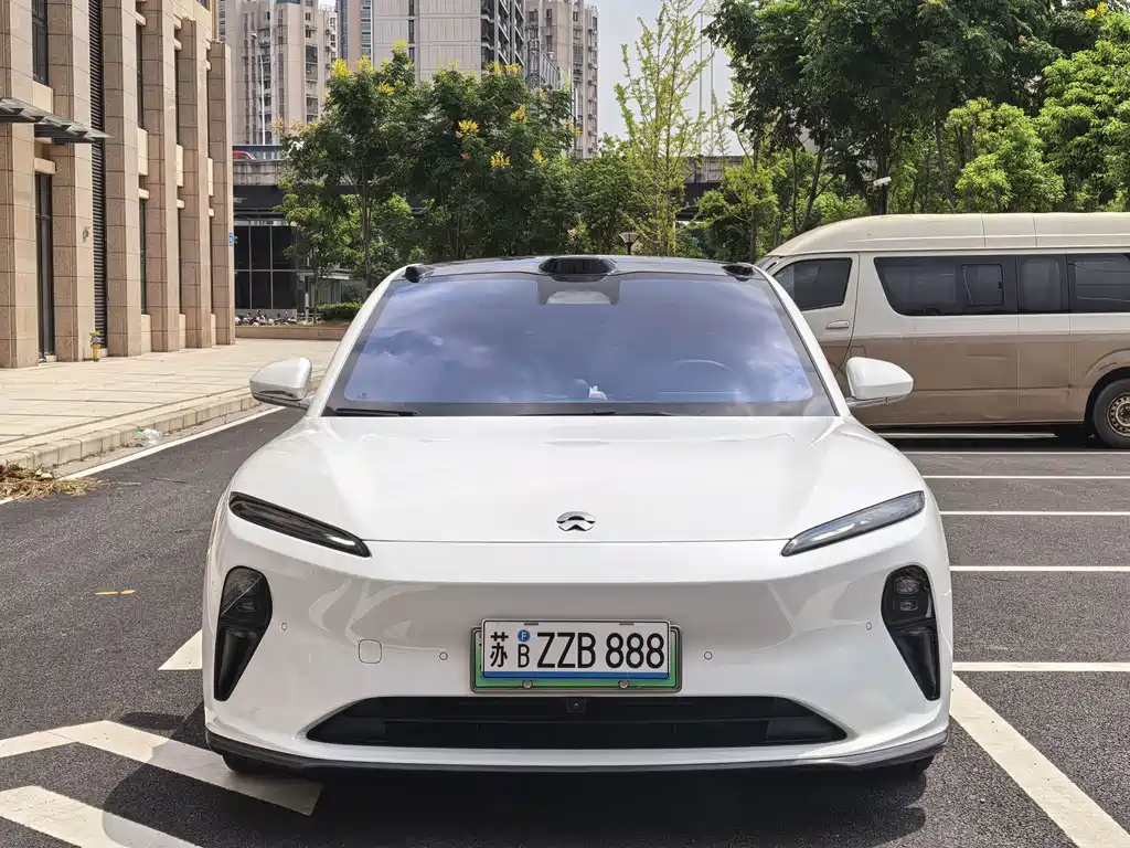 NIO ET5T — миниатюра 2