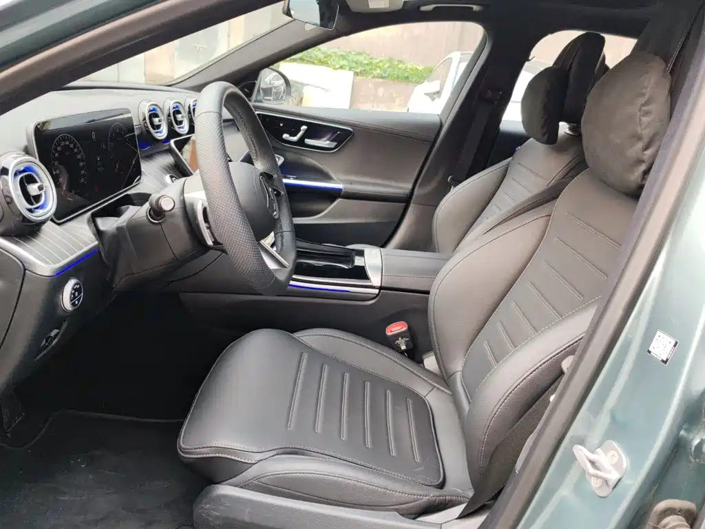 Mercedes-Benz C-Class — миниатюра 11
