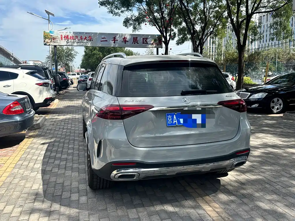 Mercedes-Benz GLE (Import) — миниатюра 8