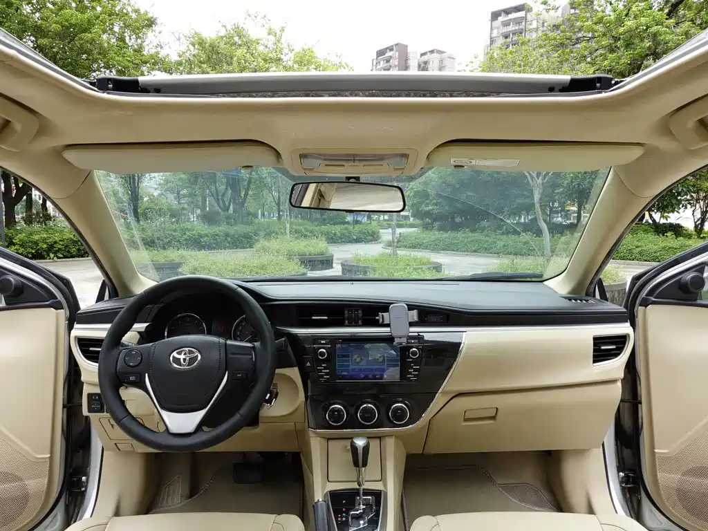 Toyota Corolla — миниатюра 8