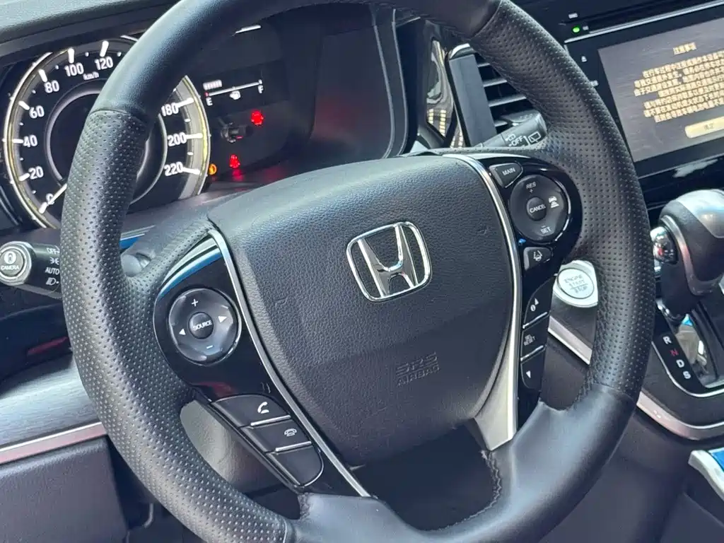 Honda Elysion — миниатюра 6