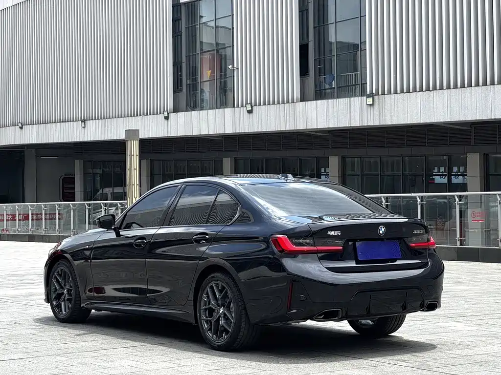 BMW 3 Series — миниатюра 6