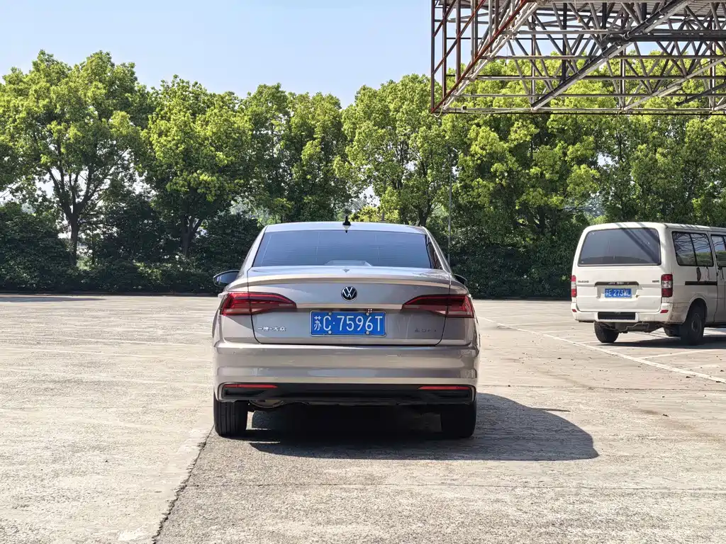 Volkswagen Bora 2021 1.5L AT Comfort Smart Connect