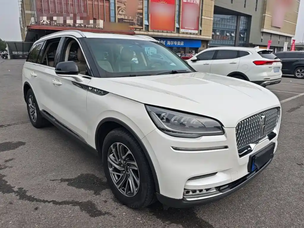 Lincoln Aviator (Import) — миниатюра 4
