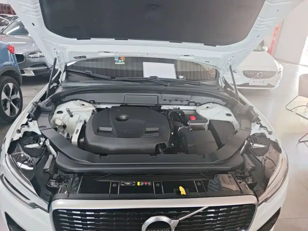 Volvo XC60 — миниатюра 20