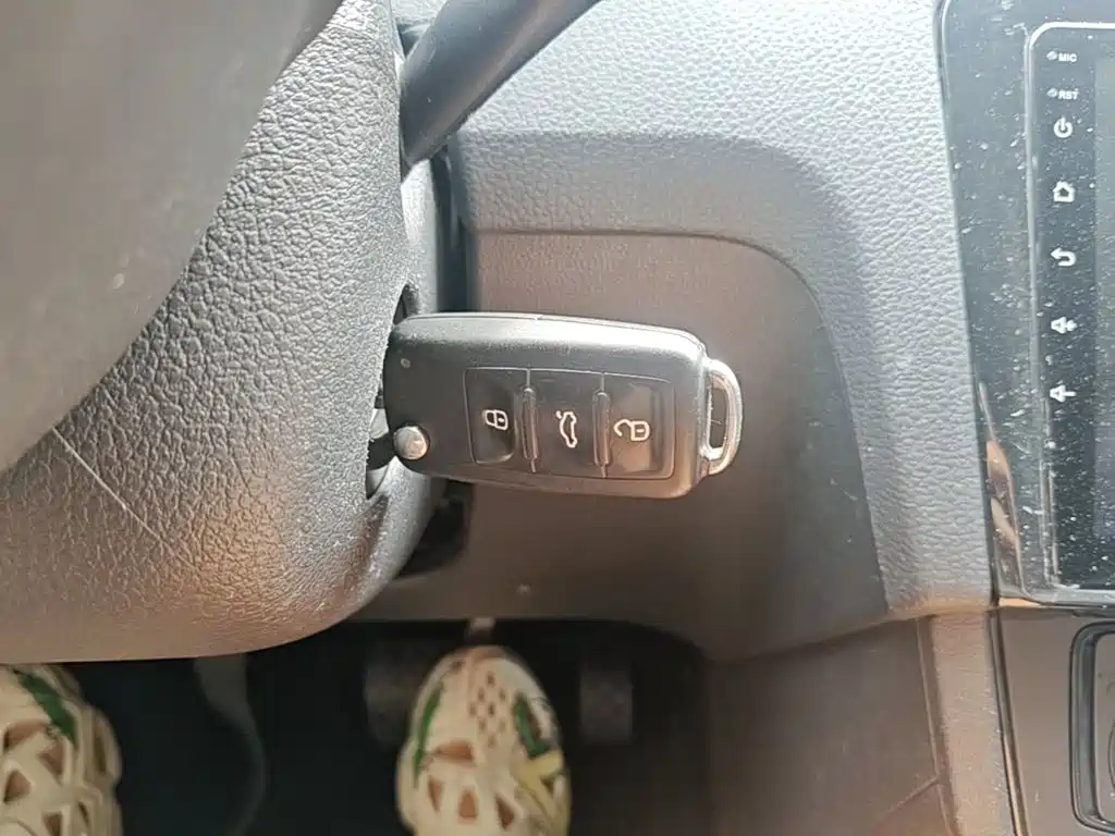 Volkswagen Santana — миниатюра 9