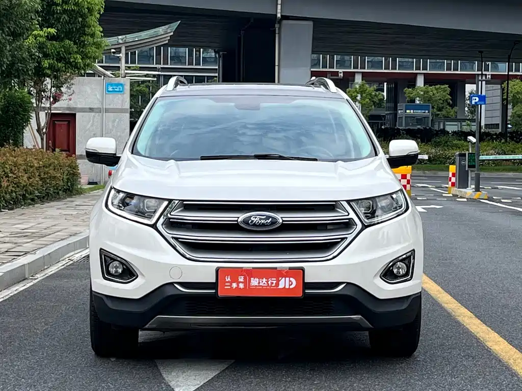 Ford Edge — миниатюра 2