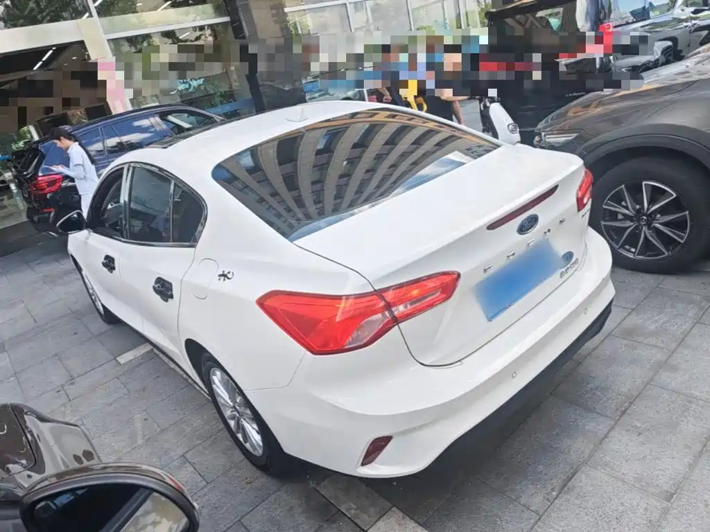 Ford Focus — миниатюра 5