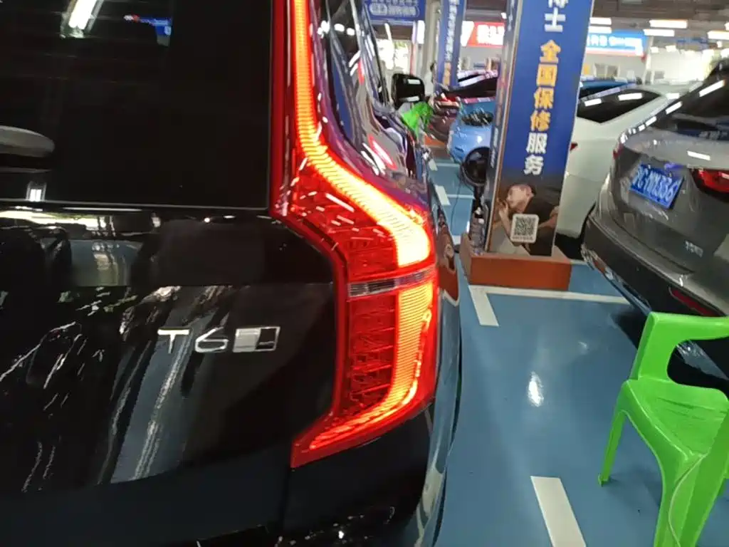 Volvo XC90 — миниатюра 8