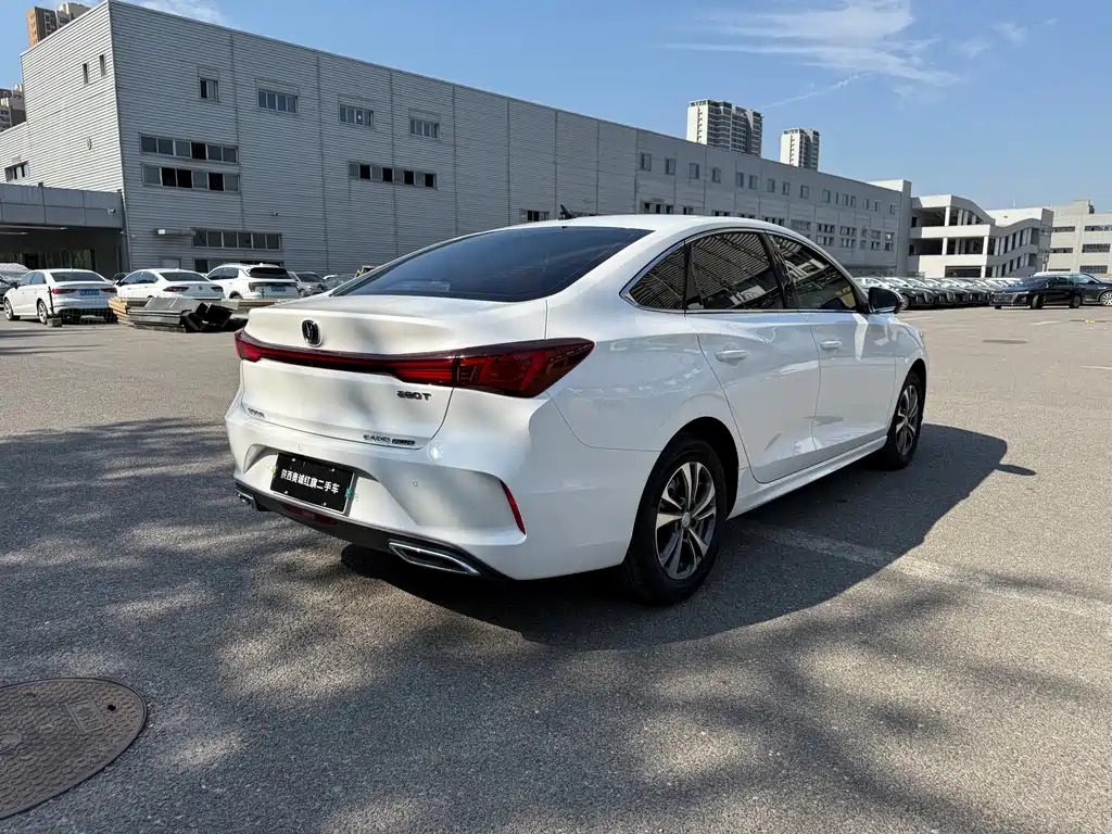 Changan Eado — миниатюра 9