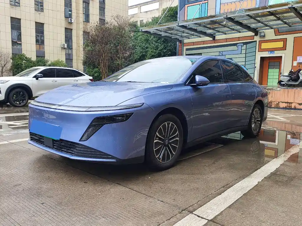 Nissan N6 2026 180 Max