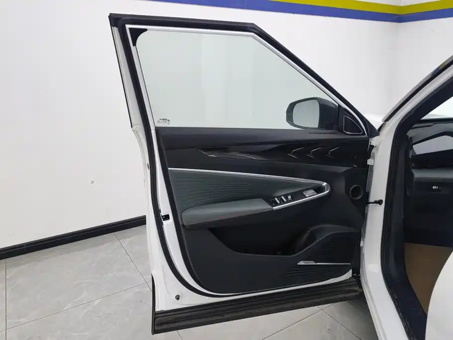 Geely Boyue — миниатюра 7