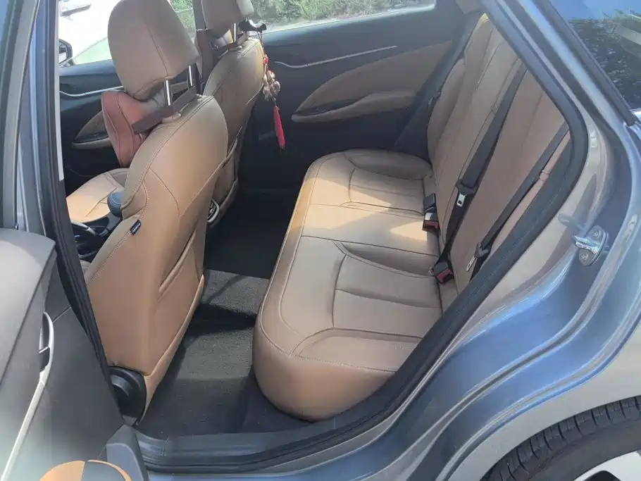 Buick Excelle — миниатюра 11