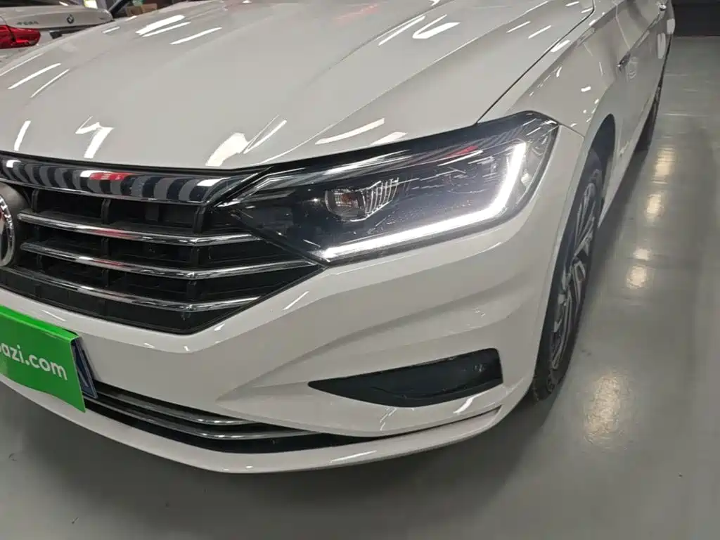 Volkswagen Sagitar — миниатюра 24