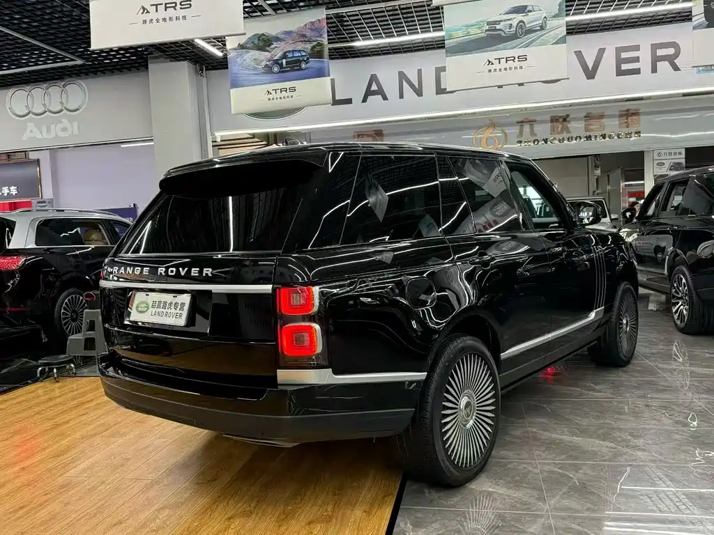 Land Rover Range Rover — миниатюра 9