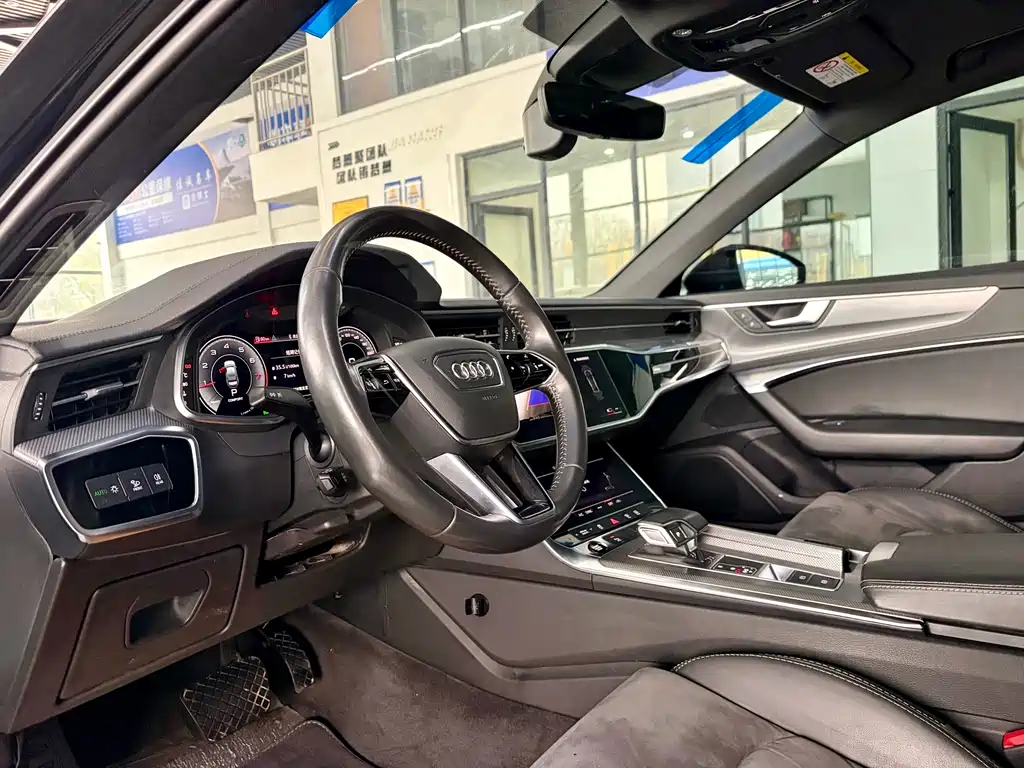 Audi A6L 2021 40 TFSI Luxury