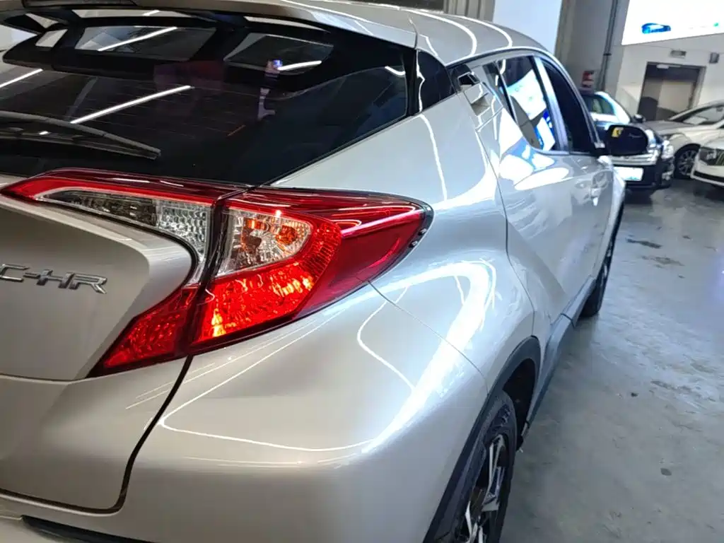 Toyota C-HR — миниатюра 8