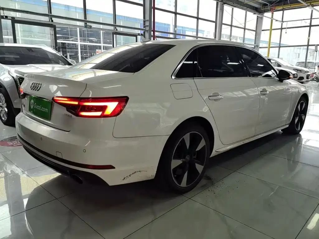 Audi A4L — миниатюра 7