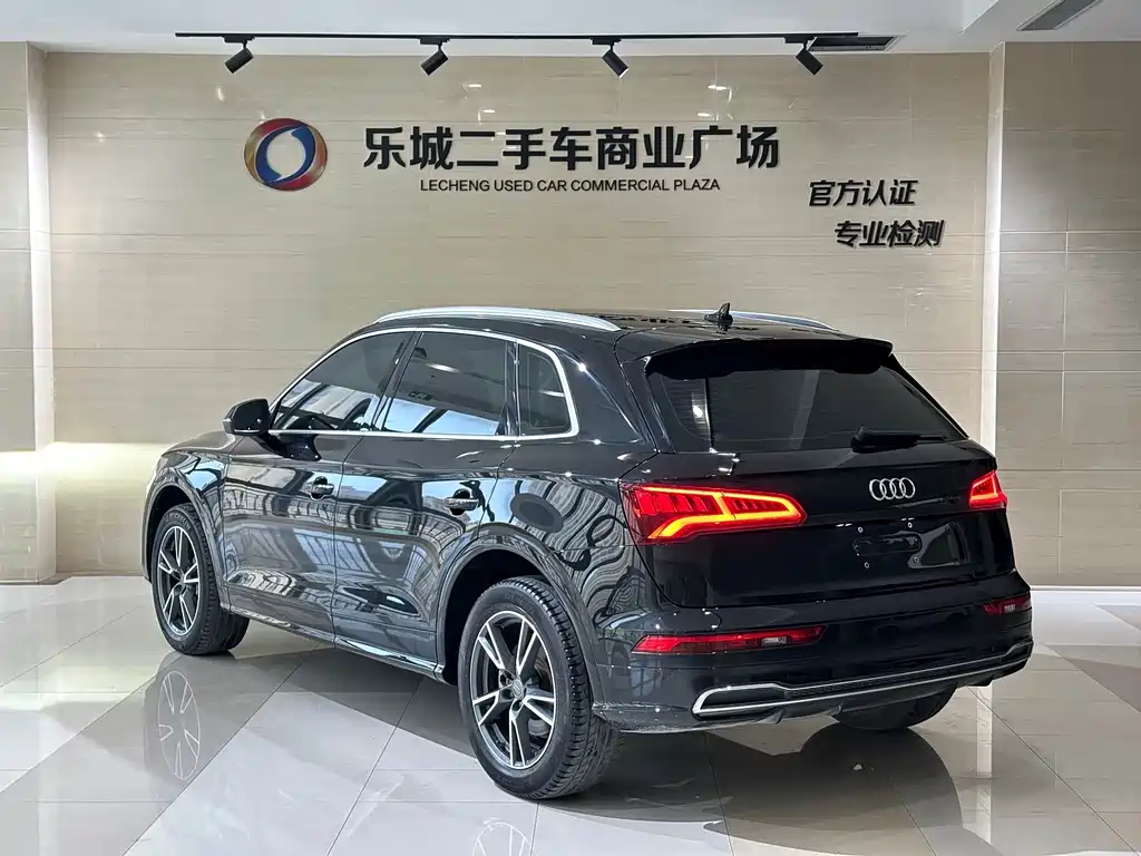 Audi Q5L — миниатюра 3