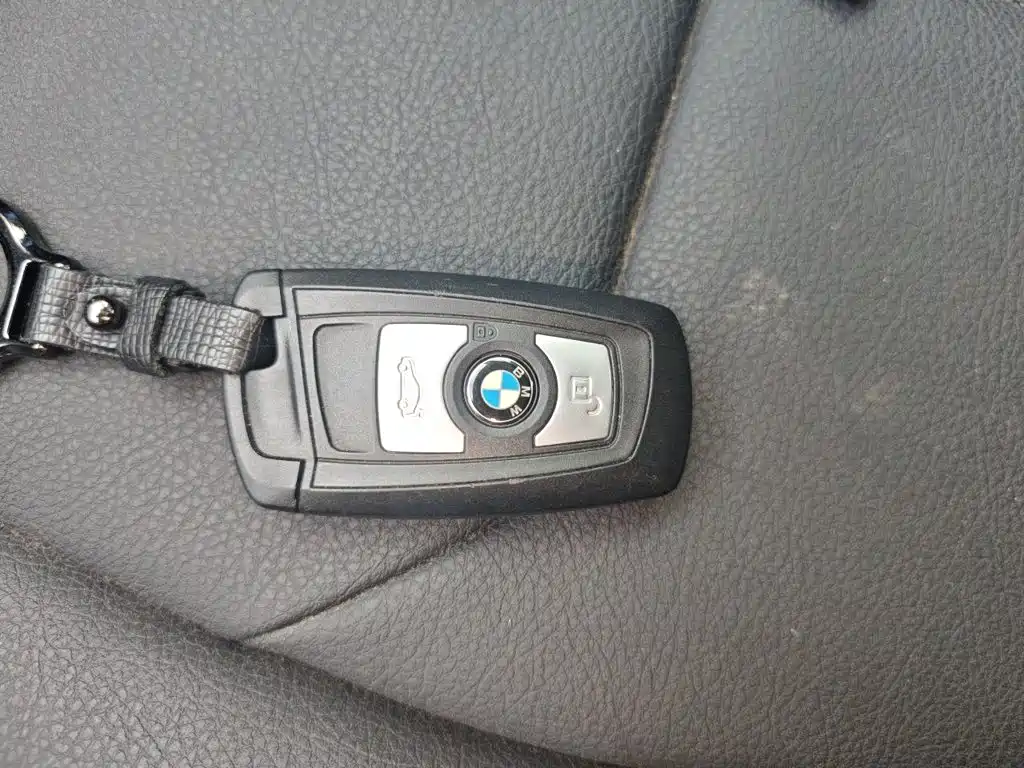 BMW 3 Series — миниатюра 12