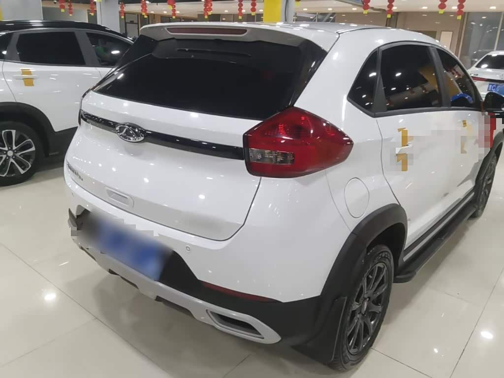 CHERY Tiggo 3x 1.5 л 2024 г. Белый, пробег 33400 км