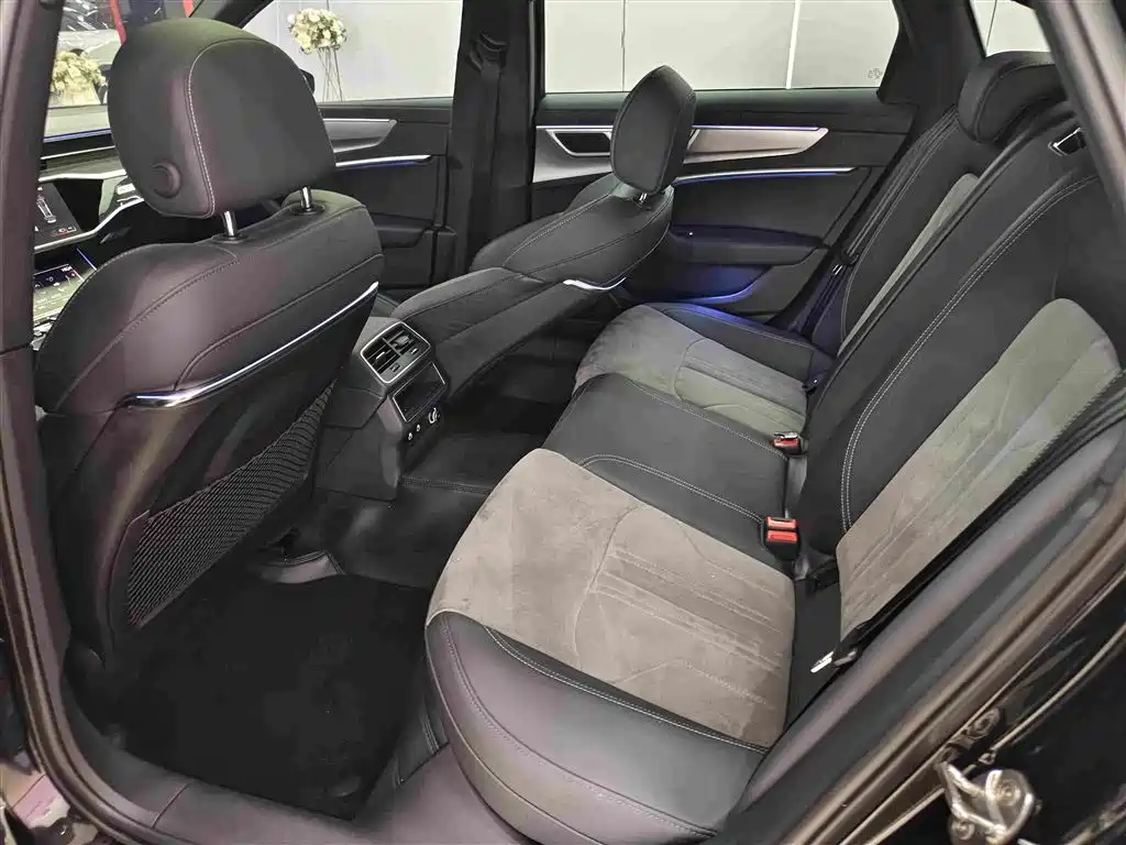 Audi A6L — миниатюра 11
