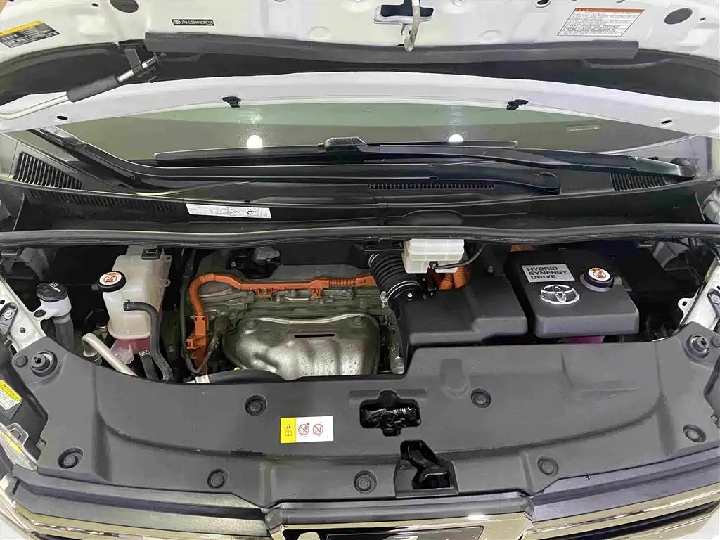 Toyota Vellfire — миниатюра 13