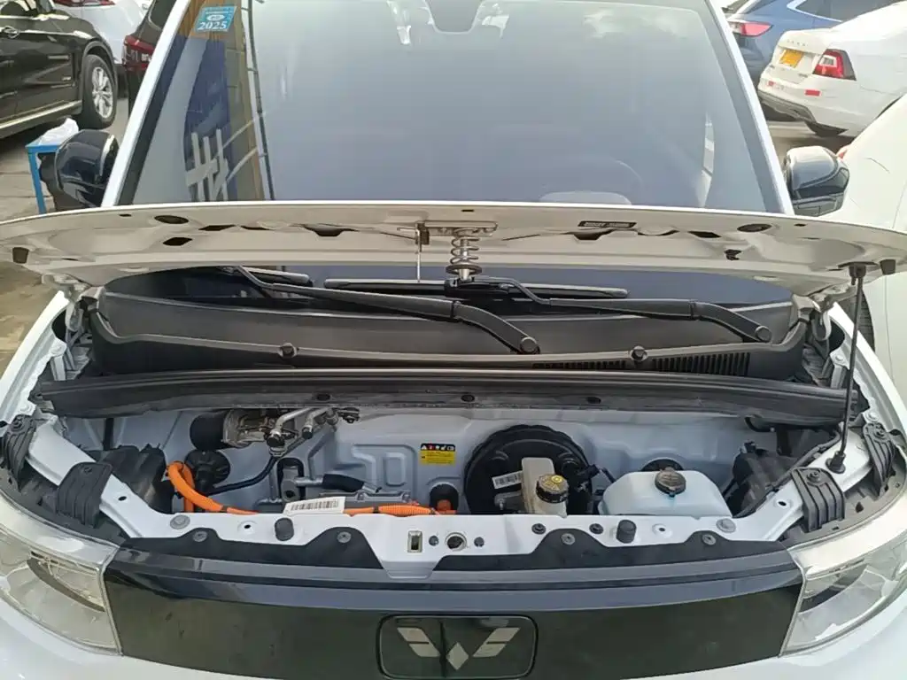 Wuling MINIEV — миниатюра 20