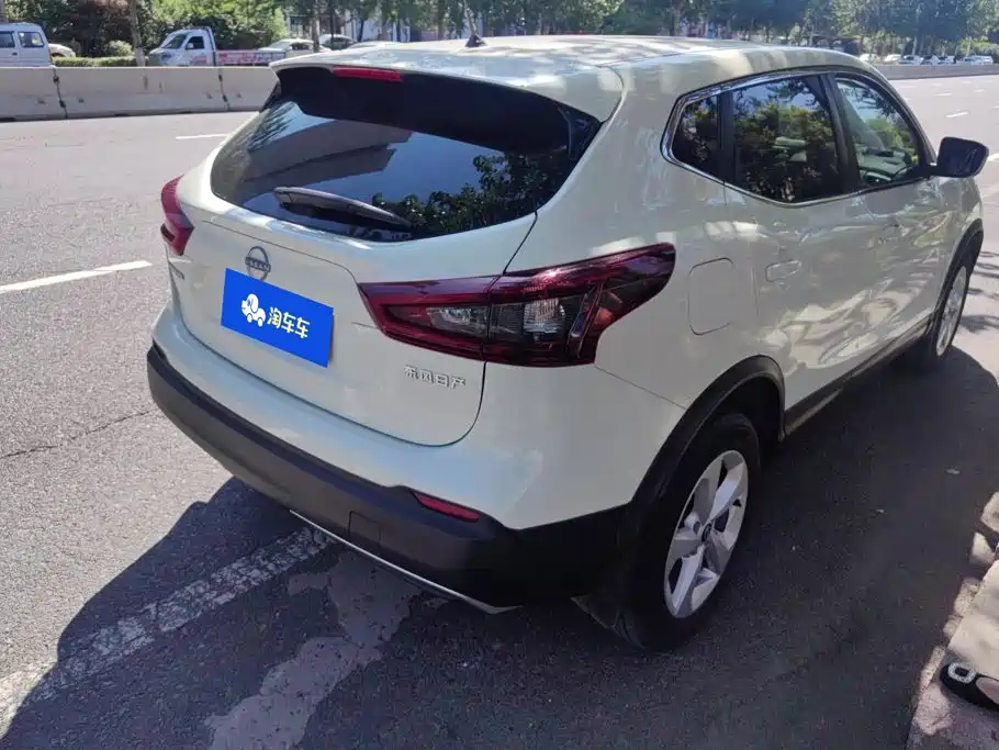 Nissan Qashqai — миниатюра 3
