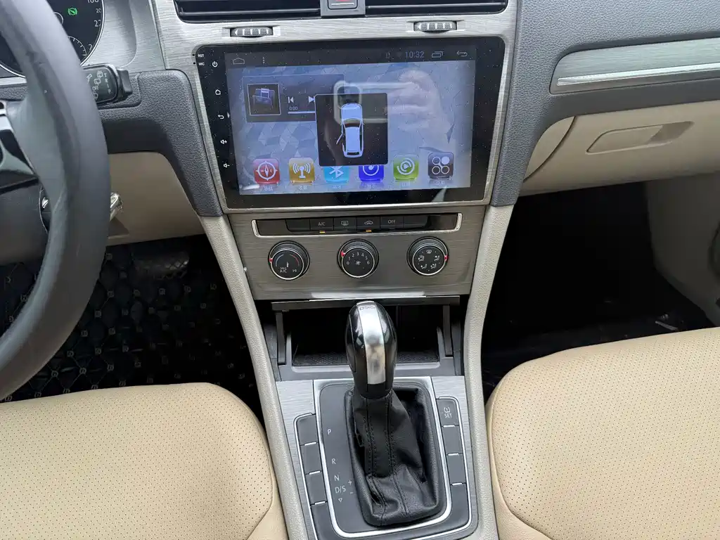 Volkswagen Golf — миниатюра 13